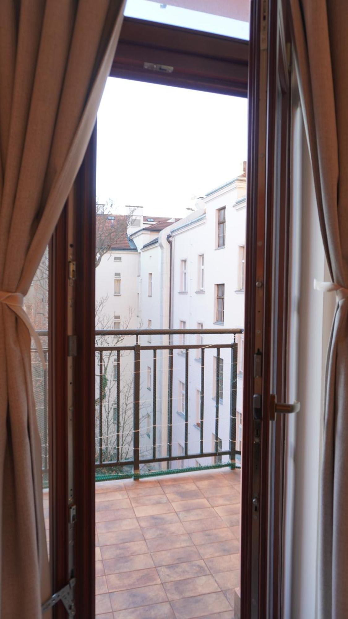 Apartament Flat With Balcony And Garage *