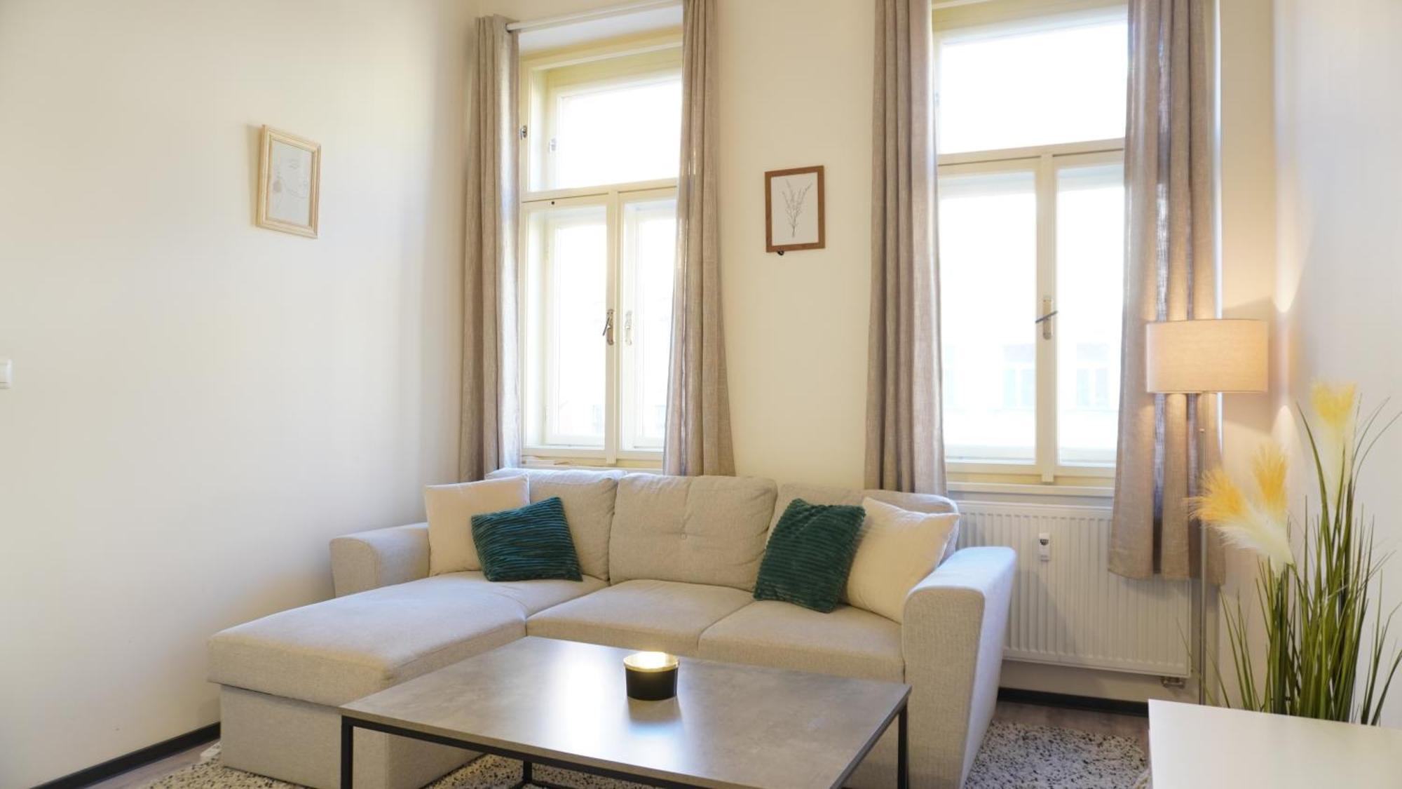 Flat With Balcony And Garage Praga